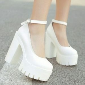 Mary Jane platforms